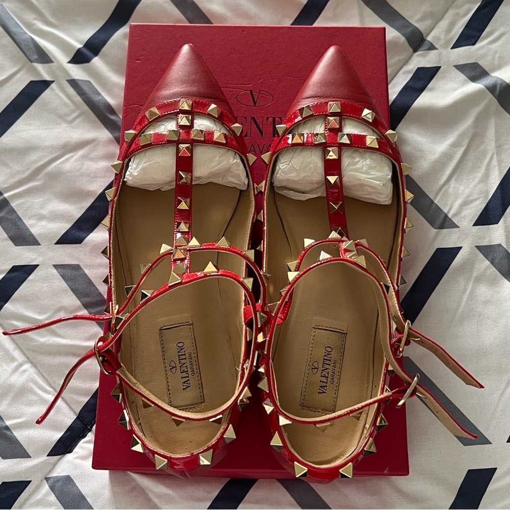 Valentino rockstud caged  flats